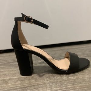 Black heel